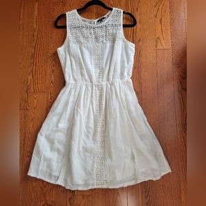 👗RW&Co White Dress